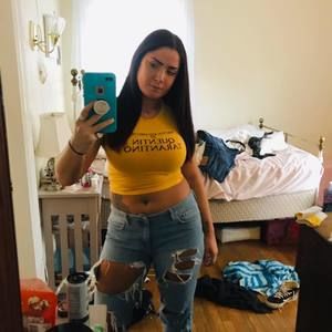 Meet your Posher, Alessandra